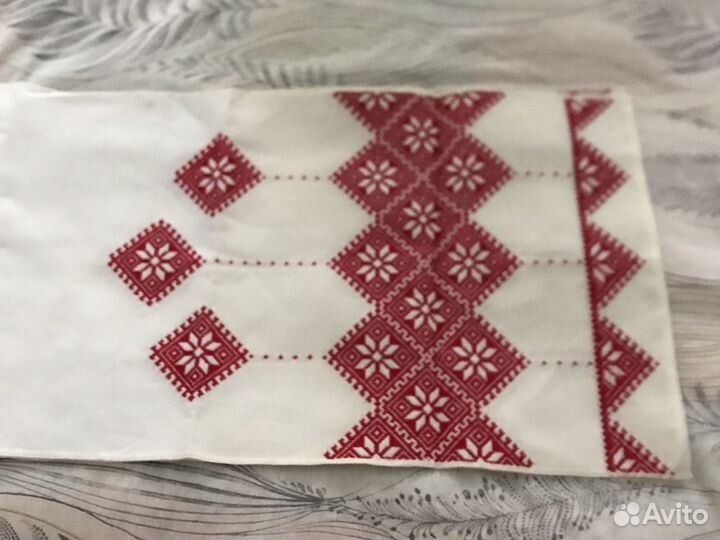 Полотенце вышитое новое