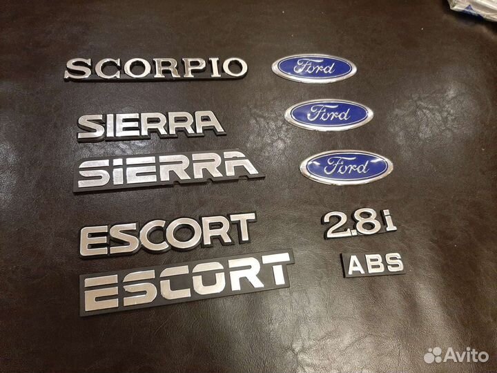 Шильдики Ford