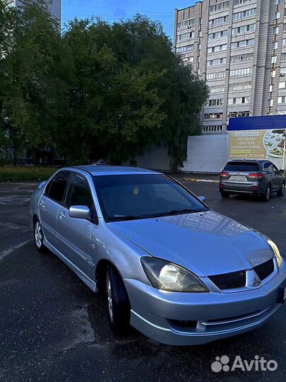 Mitsubishi Lancer 1.6 МТ, 2005, 220 000 км