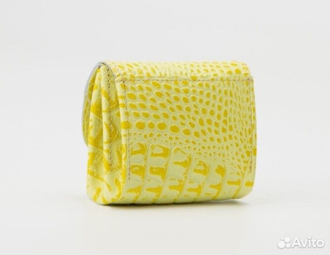Монетница-кошелёк на кнопке 3отд кожа лимон Россия