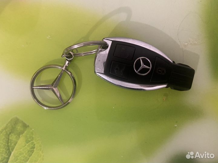 Ключ mercedes рыбка w204