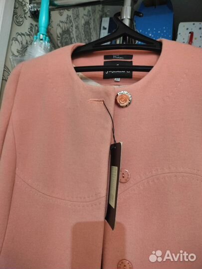 Пальто женское 46 новое с биркой
