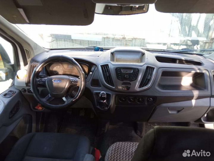 Ford Transit микроавтобус, 2015
