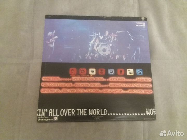 Status Quo/Rockin All Over The World/1977