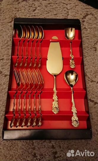 Набор десертных приборов Новый