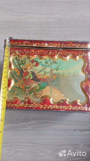 Коробка от карамели жестяная