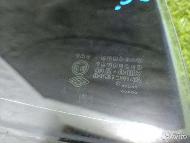 Форточка двери задняя правая Renault Logan 2 L8