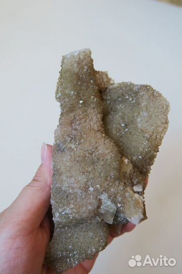 Минерал Кварцевая щётка с цитриновым нацветом