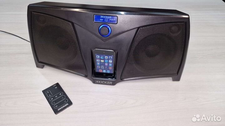 Музыкальный центр Kicker iK500