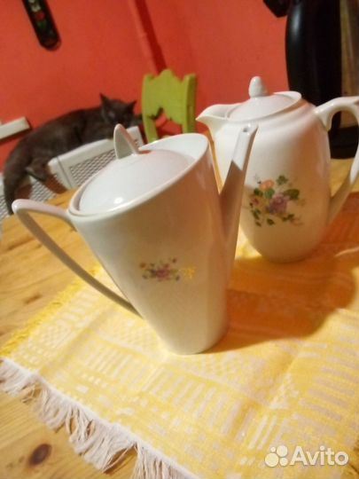 Два хорошеньких кофейника