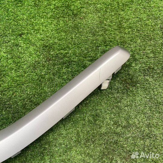 Сабли (накладки на консоль) пара Suzuki Escudo