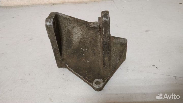 Кронштейн гидроусилителя Nissan Primera P12E