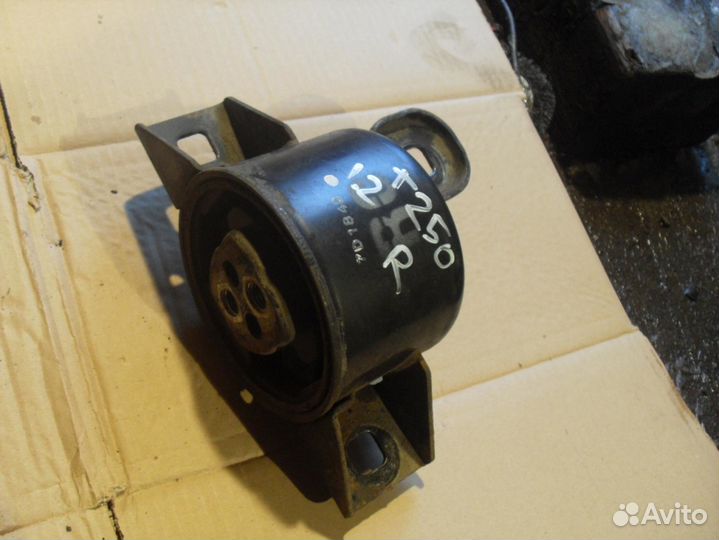Подушка двигателя Chevrolet авео т250