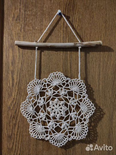 Декоративное настенное панно вязаное, мандала