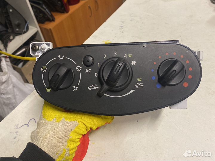 Блок управления отопителем Nissan Almera g15 12-18