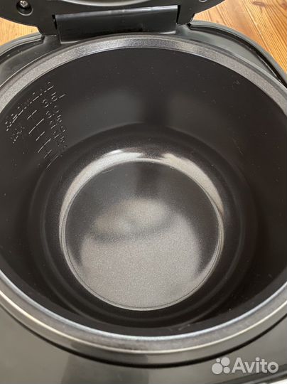 Мультиварка SkyCooker redmond M800S