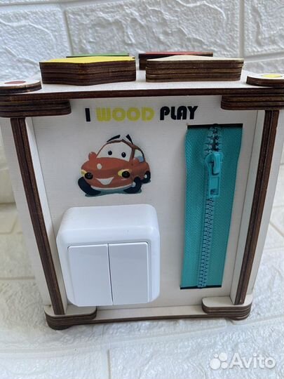 Бизиборд Куб со светом 17х18х17