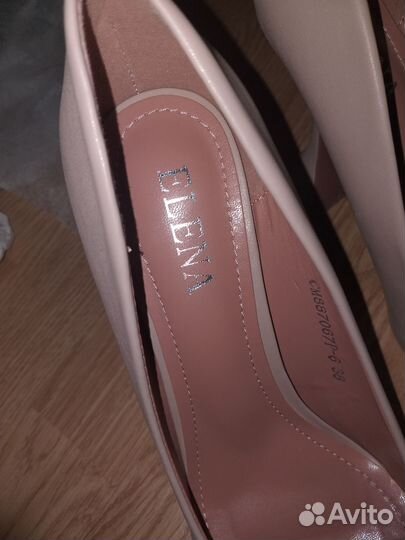 Туфли женские 38 раз новые эко кожа свет пудровый