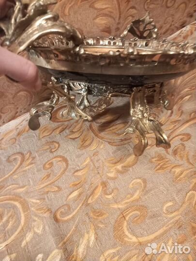 Фруктовница на ножке