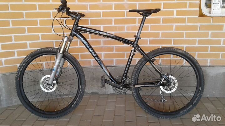 Велосипед specialized