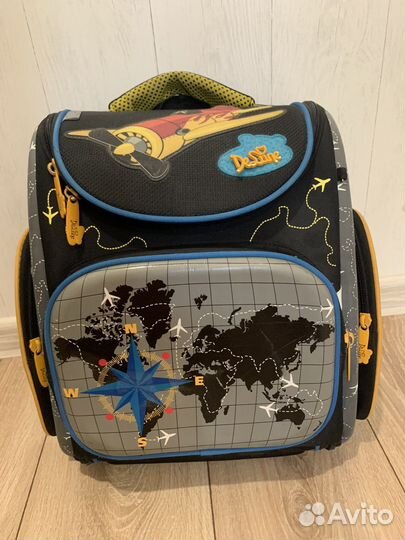 Рюкзак школьный