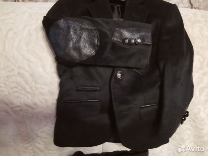 Костюм на мальчика очень красивый, модный, нарядны