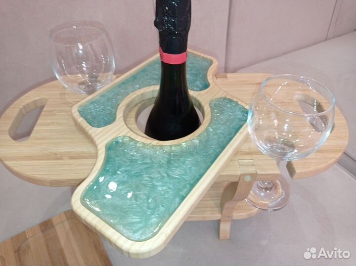 Винный столик-менажница-винница
