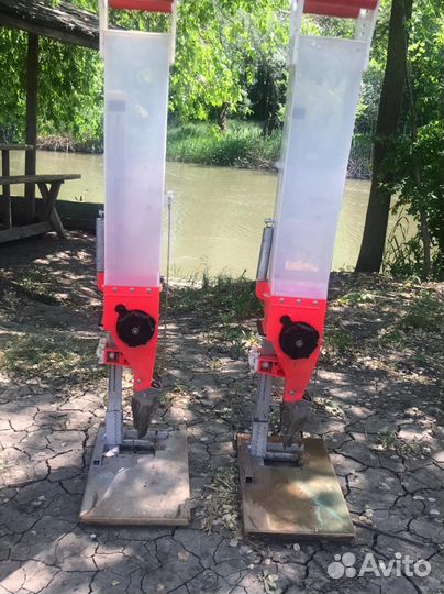 Сеялка ручная