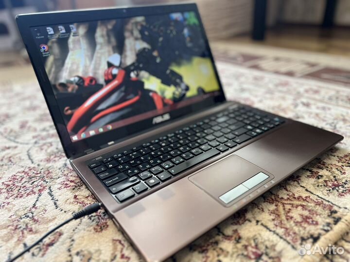 Мощный Ноутбук Asus core i3/для учебы и работы