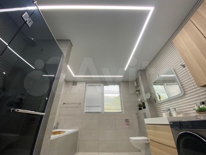 Дом 220 м² на участке 12 сот.