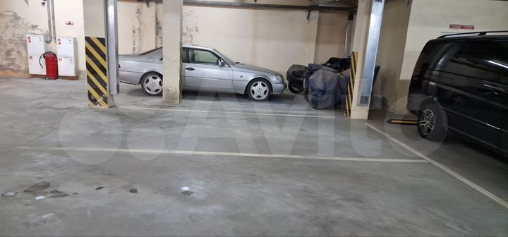 Машиноместо, 18 м²