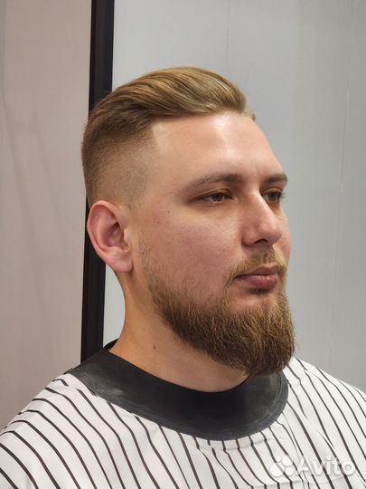 Мужская стрижка в барбершопе