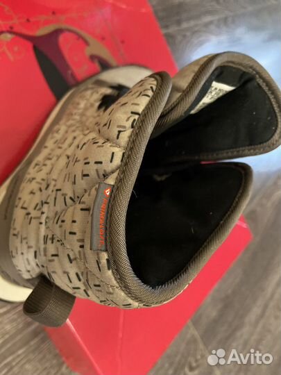 Зимние спортивные ботинки