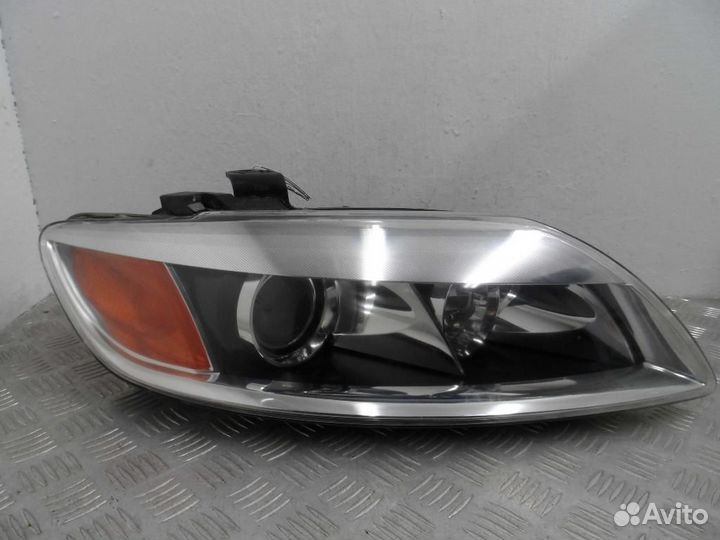 Фара правая Audi Q7
