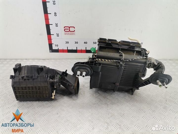 Радиатор кондиционера Cadillac CTS 2007