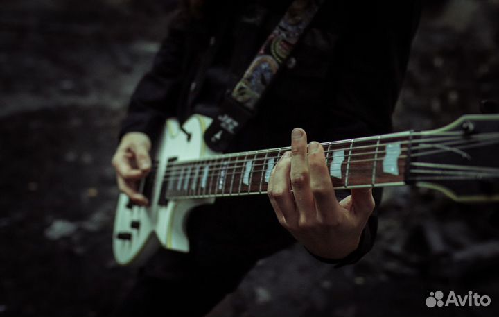 Репетитор, уроки гитары / Первый урок бесплатно