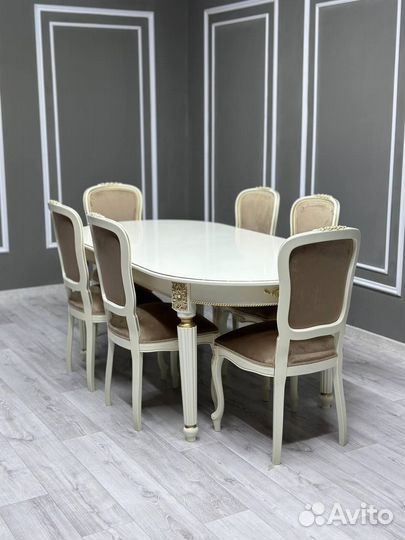 Стол и стулья в гостиную.Оплата при получении