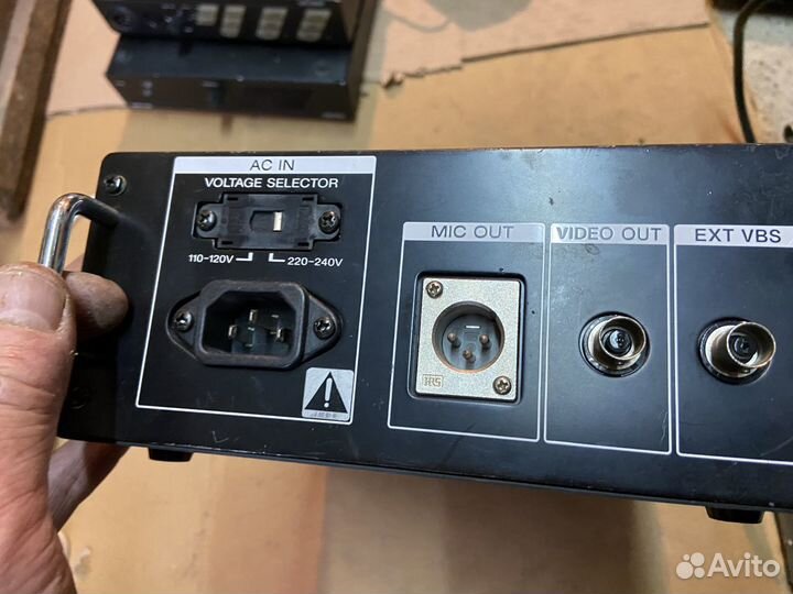 Блок питания для видеокамеры Sony