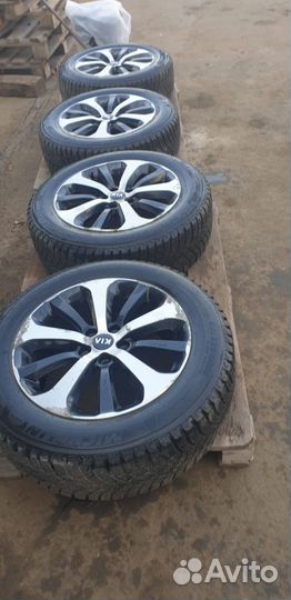 Michelin Agilis X-Ice North 225/60 R18 104H