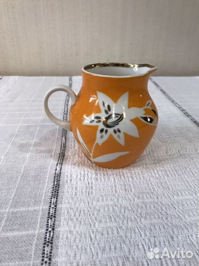 Молочник (сливочник) СССР Дулево