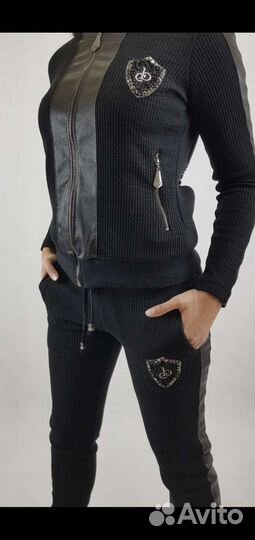 Спортивный костюм женский новый