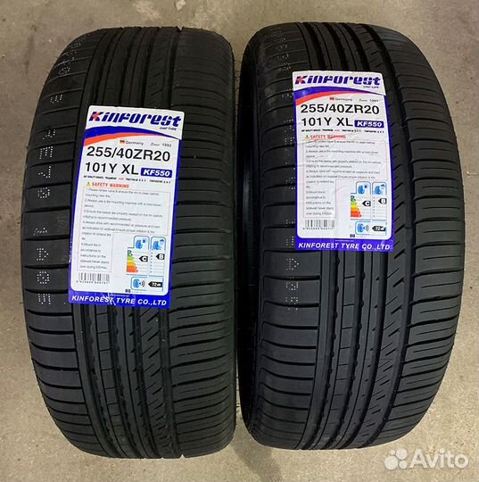 Kinforest KF550-UHP 255/40 R20 и 295/35 R20 105Y