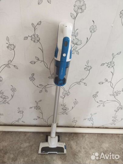 Вертикальный пылесос