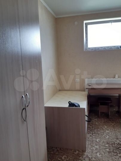 Комната 13 м² в 5-к., 1/2 эт.