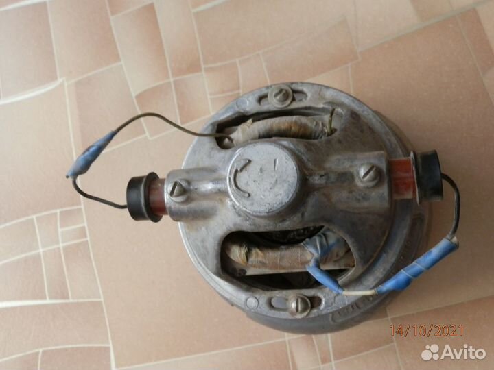 Двигатель от пылесоса 