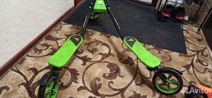 Инерционный самокат