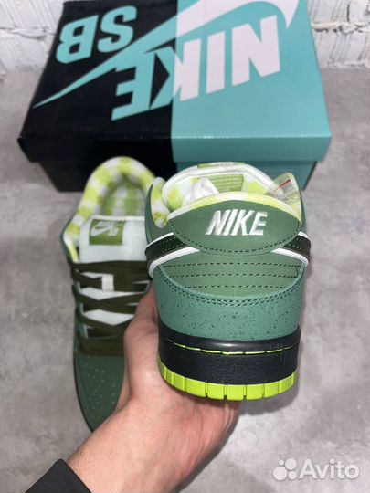 Nike SB Dunk Low Green Lobster