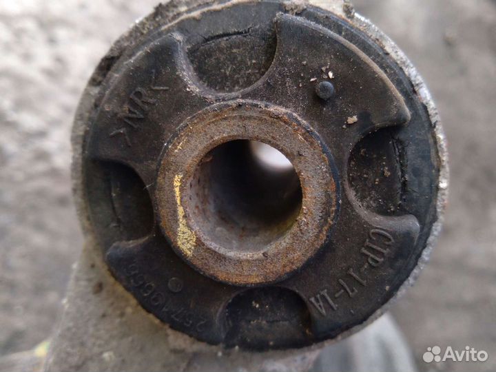 Рычаг задний верхний левый\правый Cadillac CTS 2