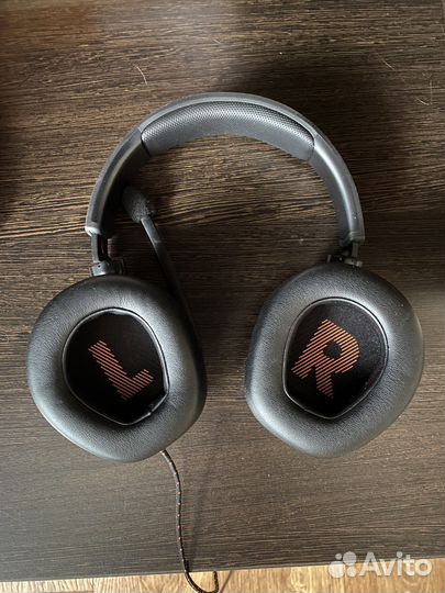 Наушники jbl quantum 300