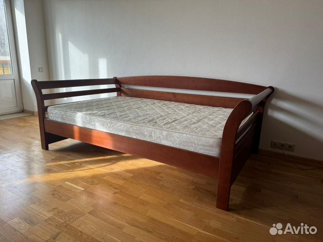 Кровать из массива 120х200 с матрасом купить в Москве | Товары для дома ...